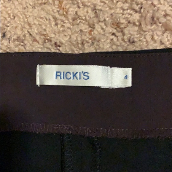 Pencil skirt - Picture 2 of 4